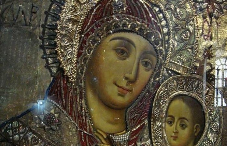 До Львова привезли ікону усміхненої Бого…