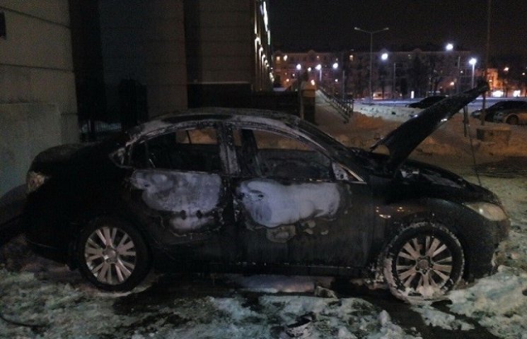 В центре Харькова горело элитное авто (Ф…