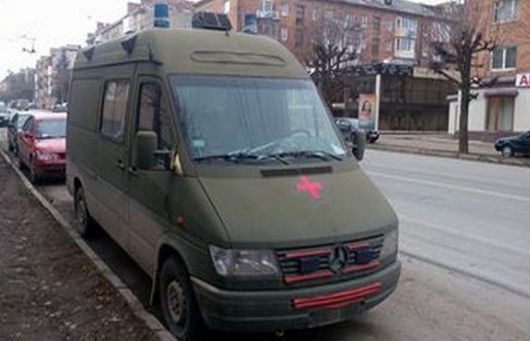 В Черновцах неизвестные украли с автомоб…