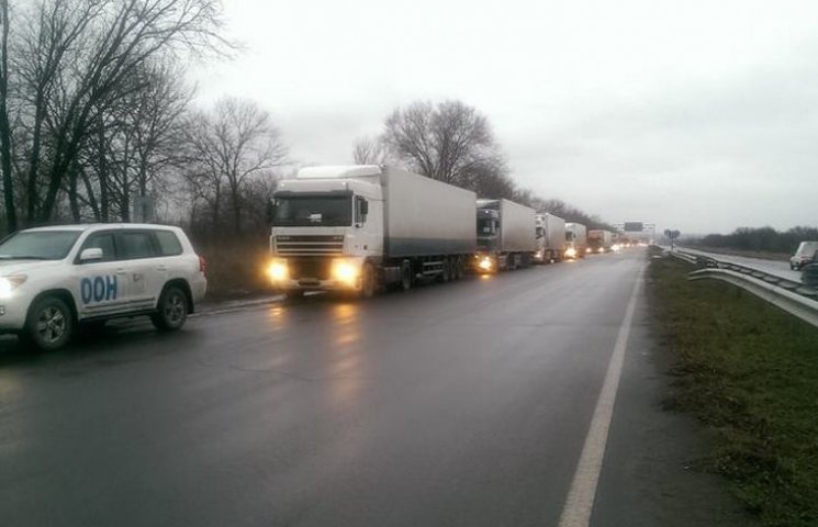 В оккупированный Луганск прибыли 54 фуры…