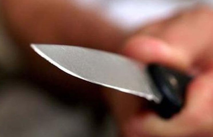 На Харківщині донька вдарила батька ноже…