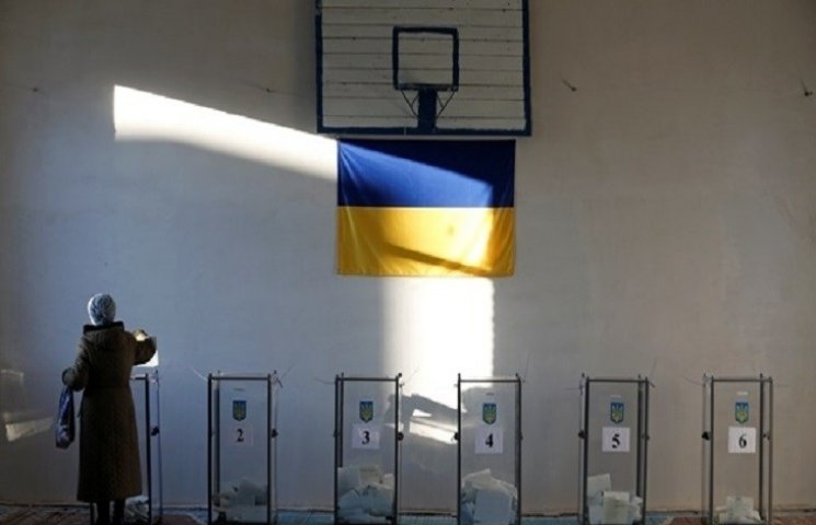 Выборы под Харьковом: победу одержала по…