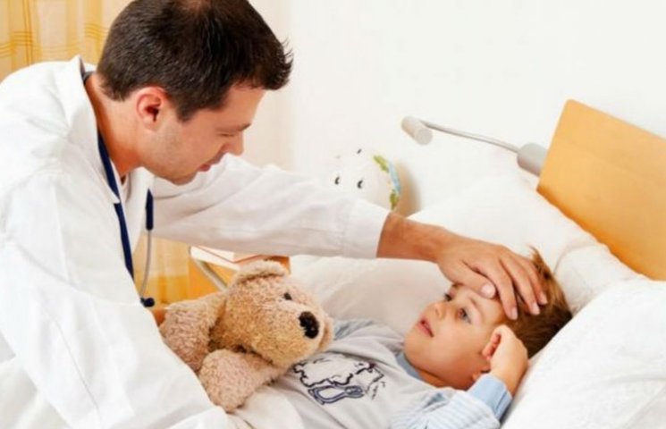 В Киеве более 100 детей госпитализирован…
