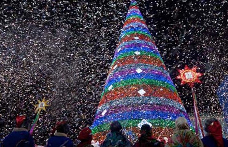 У Бердянську відкрили виставку новорічни…