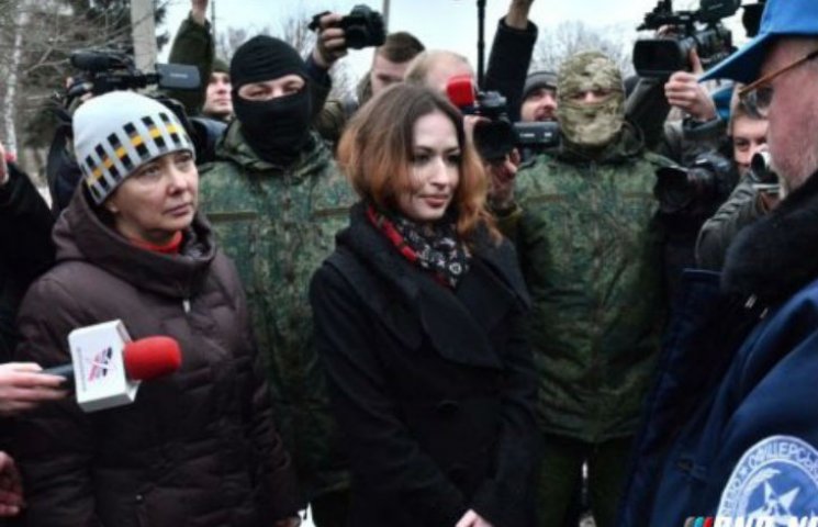 Бойовики "ДНР" передали Україні двох пол…