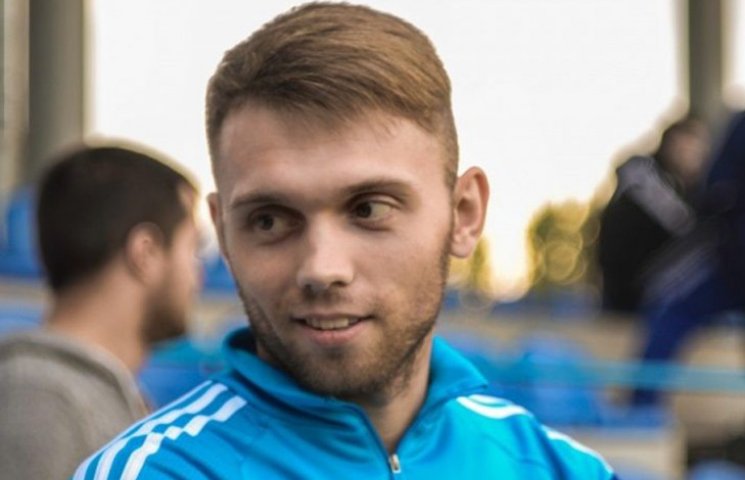 Официально: Футболист сборной Украины пе…