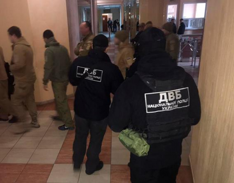 В Одесі правоохоронці пограбували інкаса…
