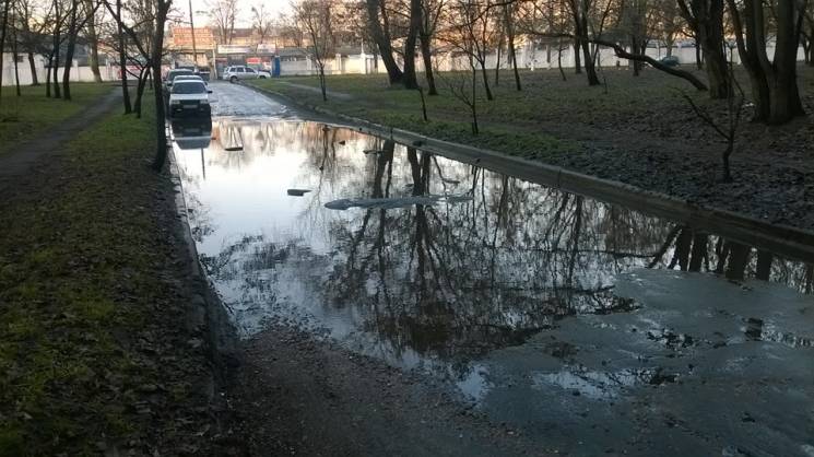 Киев суров: Как улицы утопают в дождевых…