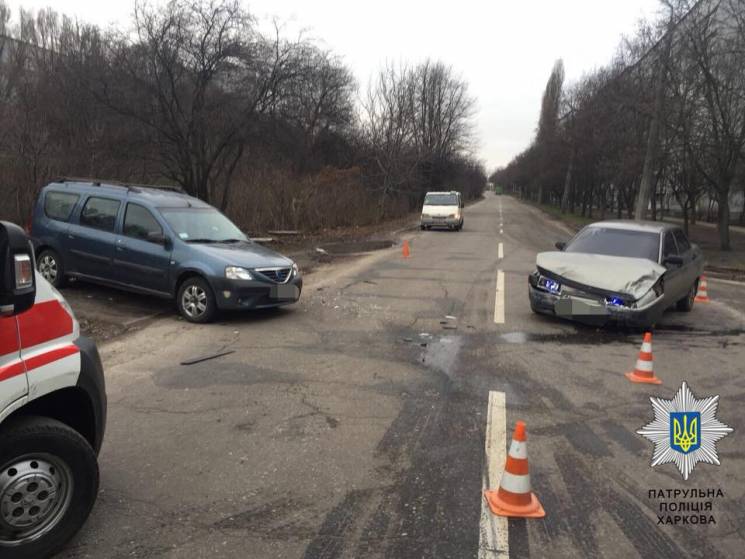 У Харкові ВАЗ та Dacia не поділили дорог…