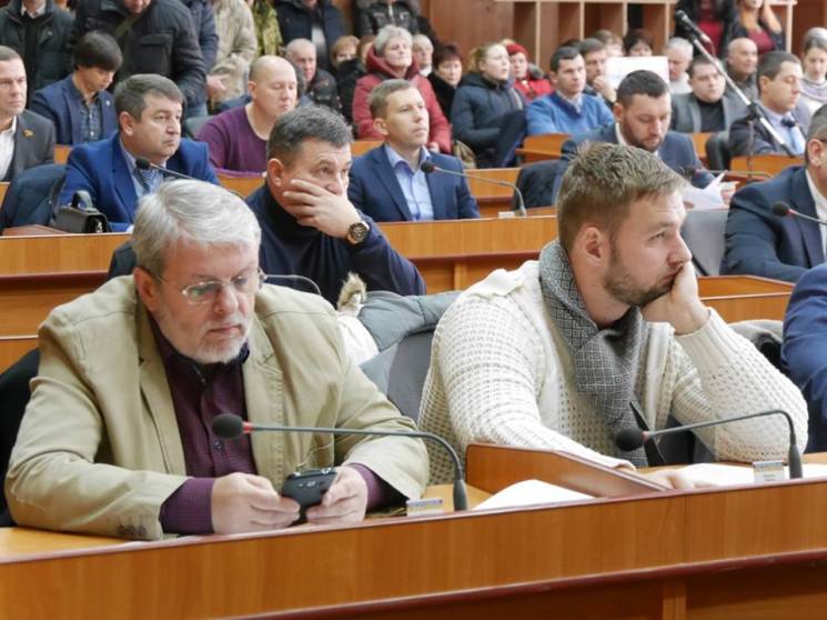 Ужгородські депутати не захотіли скорочу…