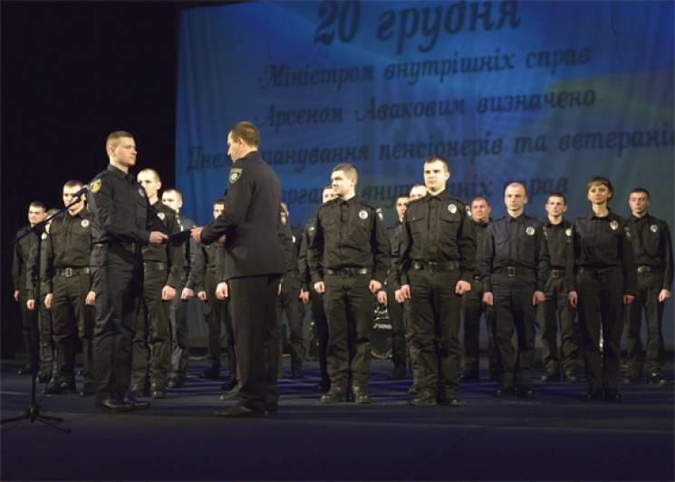 У Кропивницькому рядові поліції присягну…