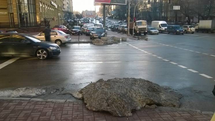 Як на вулицях Києва з&#039;явилися сніго…
