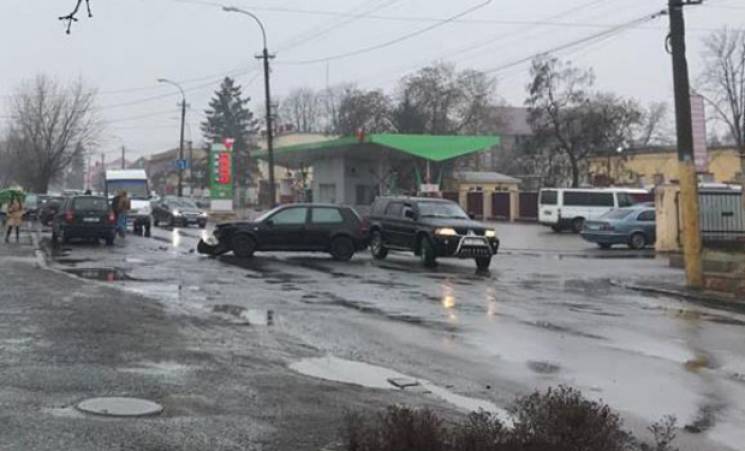 В Ужгороде на Капушанской произошло ДТП:…