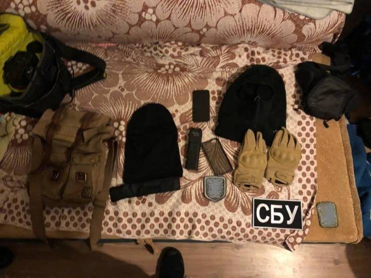 На Киевщине задержали псевдоофицеров СБУ…