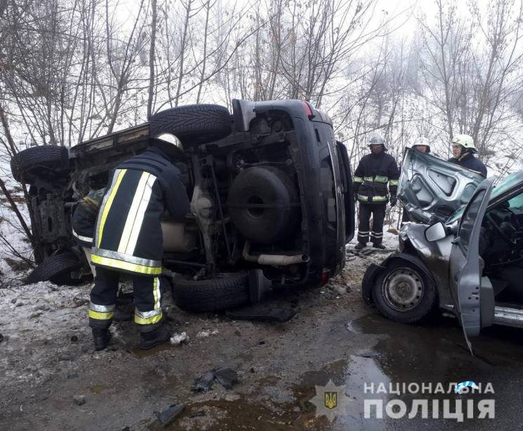 У жахливій ДТП на Вінниччині загинули во…