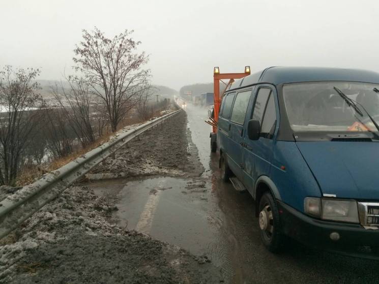 Негода на Харківщині: Дорожники зливають…