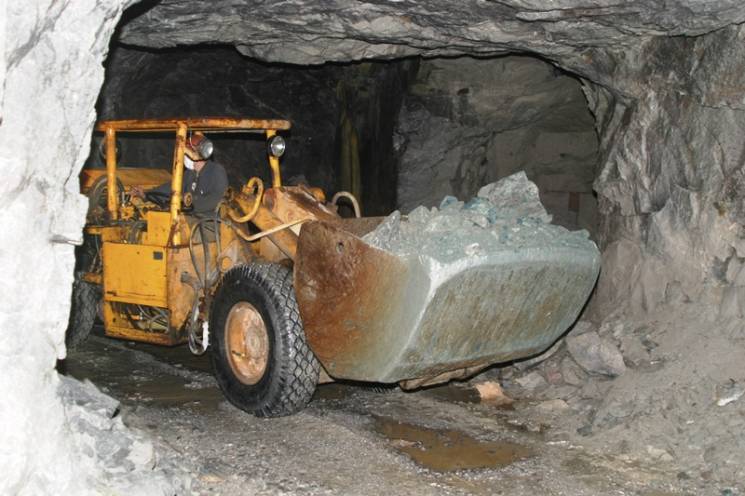 "Уранову шахту руйнують": Депутати Смолі…