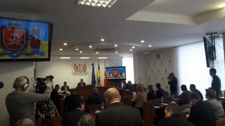 У Вінниці триває бюджетна сесія міської…