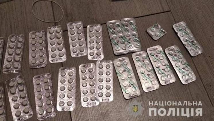 У Миколаєві заарештували групу наркоділк…
