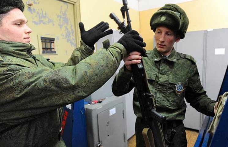 В РФ солдаты-срочники отказываются ехать…