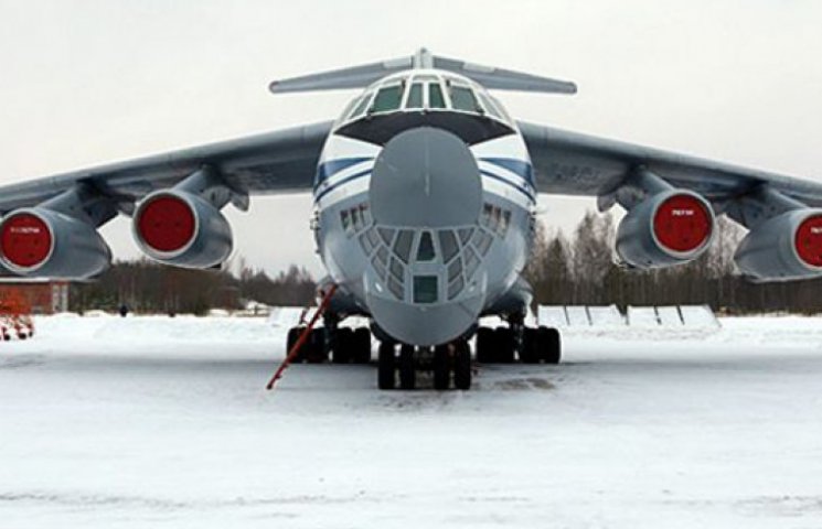На учениях в РФ «грузовики» Ил-76 превра…