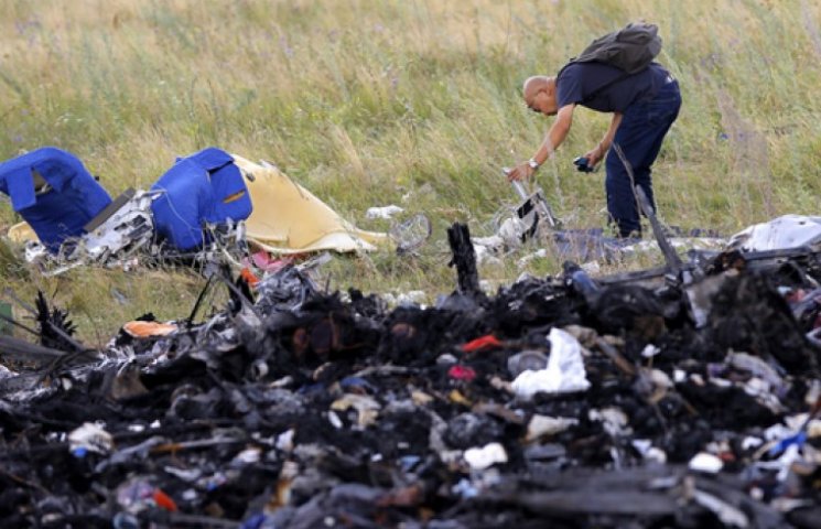 Останки тел пассажиров сбитого «Боинга»…