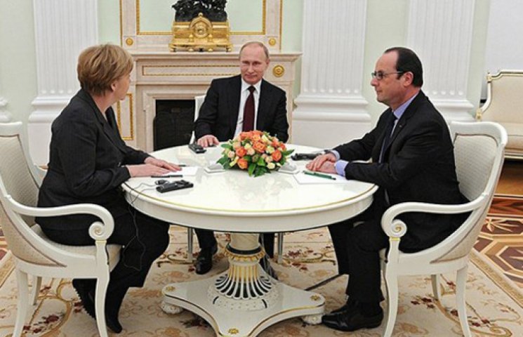 Переговори в Москві тривали більше п'яти…