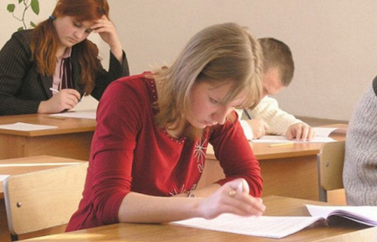 В Україні планують засадити школярів за…
