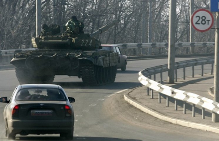 Макіївкою промчали танки і БМП бойовиків…