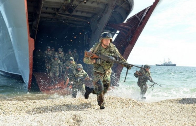 Во Львове военные моряки готовятся к кру…