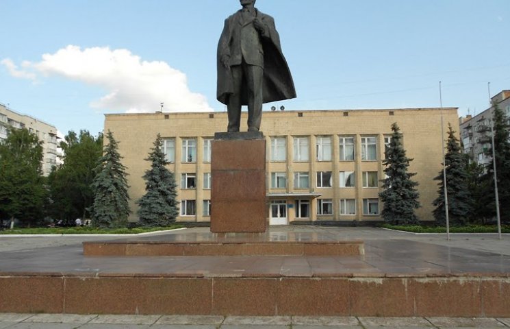 У Шостці знесуть чотири пам'ятники Ленін…