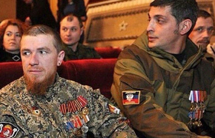 Бойцы "Азова" потроллили боевиков Гиви и…