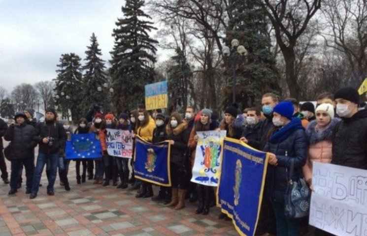 Черновицкие студенты отправились в Киев…