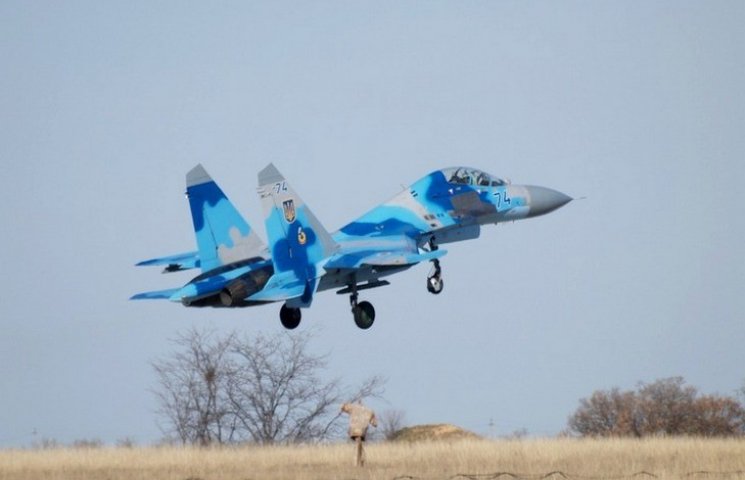 Над Одесою літаки Су-27 перехопили війсь…
