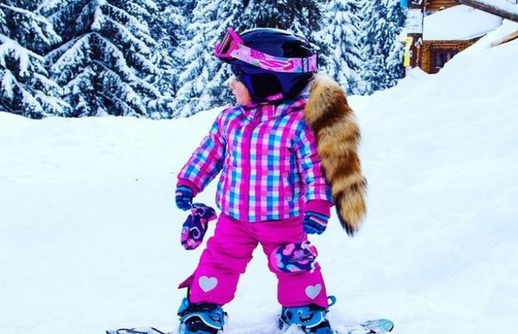 16-місячна одеситка на сноуборді підкорю…