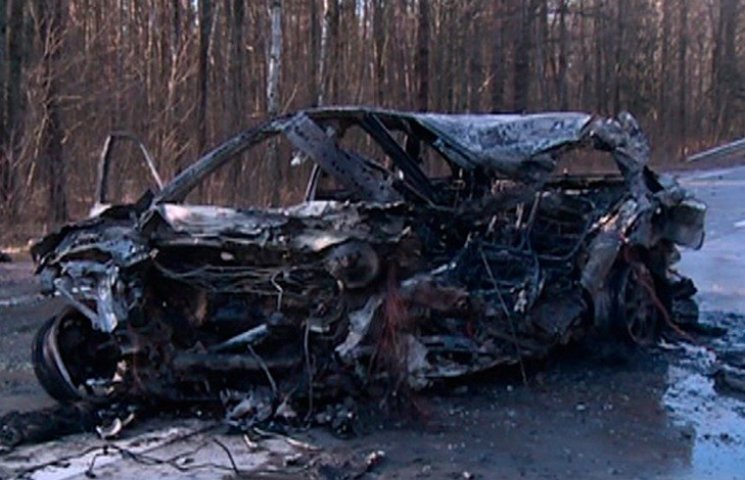 На Житомирщині водій заживо згорів у вла…