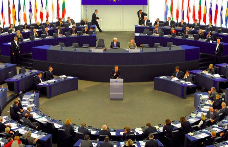 Европарламент поддерживает создание груп…