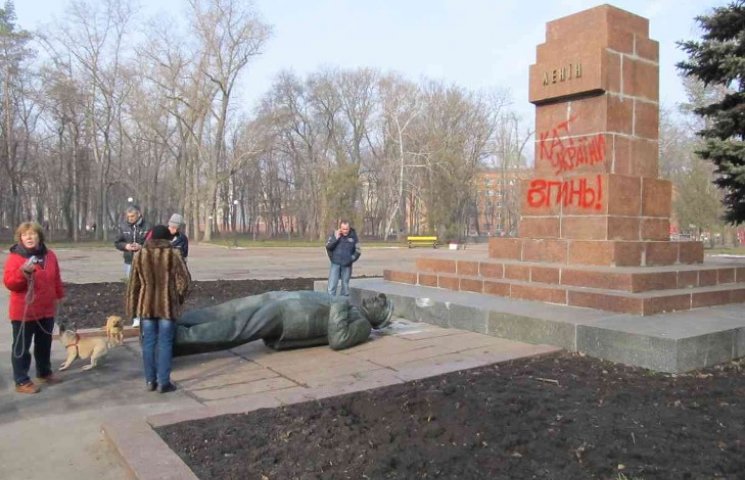 У Кіровограді шукають Леніна для перепла…