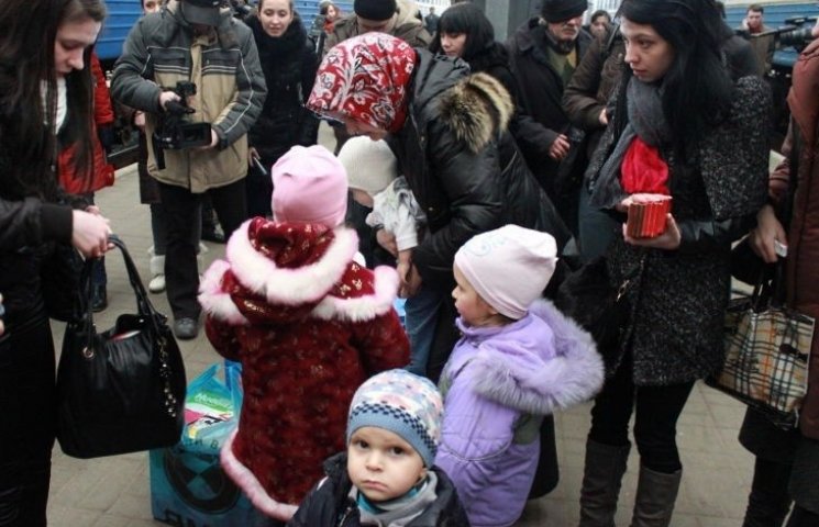 У Бердянську 12 тисяч переселенців потра…