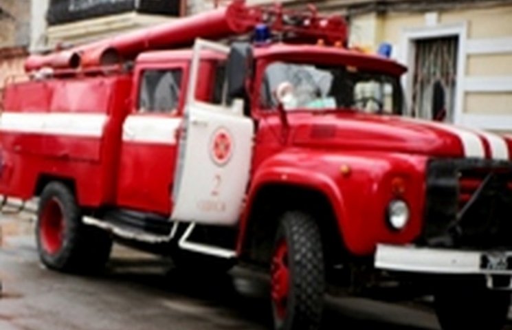 В Одесі ліквідували пожежу в комунальній…