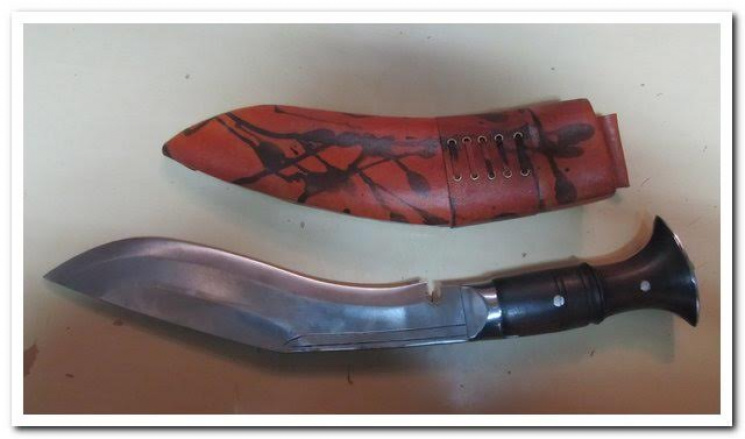 Непальский нож "кукри" нашли у путешеств…