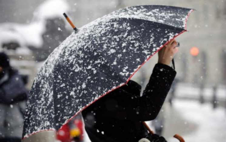 Стрімке погіршення погоди: У Києві сніг…