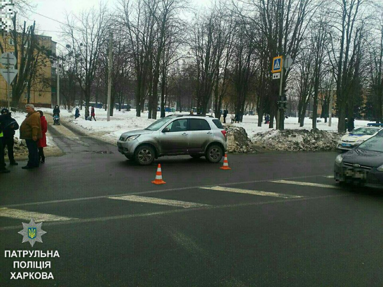 В Харькове водитель кроссовера переехал…