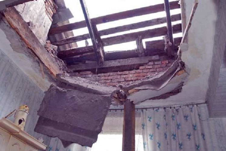 В Харькове в 150-летнем доме обрушилась…