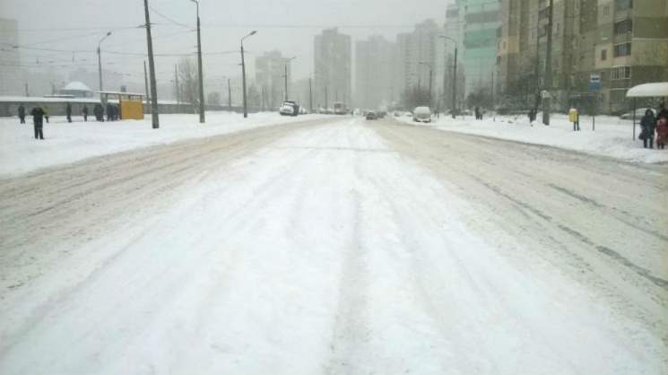 Сніговий колапс у Києві (ХРОНІКА)…