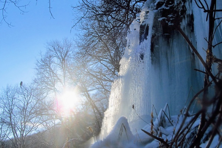Каскадный водопад на Тернопольщине пораж…