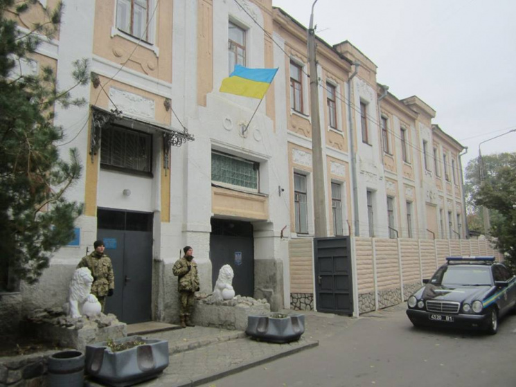 Харьковского военного подозревают в сове…