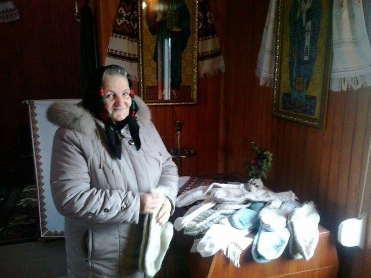 Полтавські греко-католики передали светр…