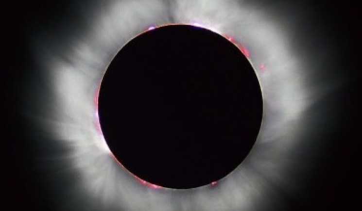 Вчені попередили про сонячне затемнення…