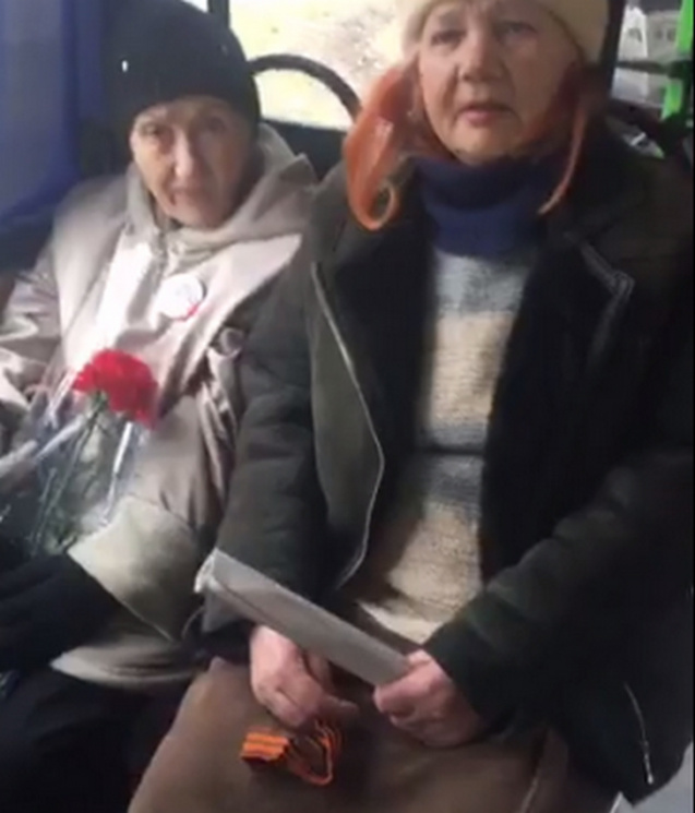 В Одессе пожилые люди с колорадскими лен…